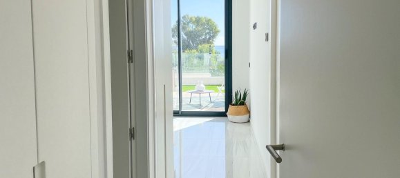 3 bedrooms Apartment in Alicante, Spain No. 25158 18