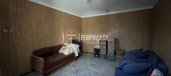 4 rooms House in Azzano d'Asti, Italy No. 144504 5