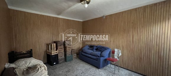 4 rooms House in Azzano d'Asti, Italy No. 144504 4