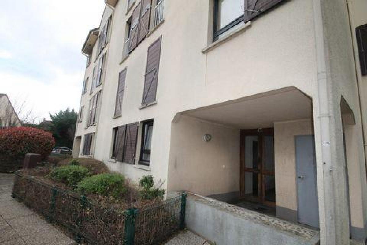 Apartamento com 2 quartos em condomínio em Sevran, France N.º 36608