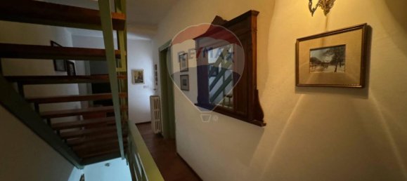 Дом с 4 комнатами в Ночера Умбра, Италия № 7454 13