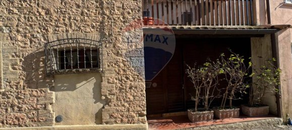 Дом с 4 комнатами в Ночера Умбра, Италия № 7454 2