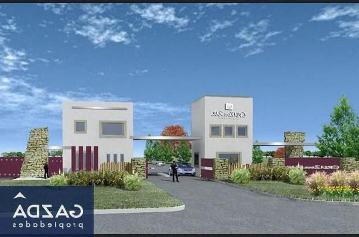  Land in Esteban Echeverria, Argentina No. 33313