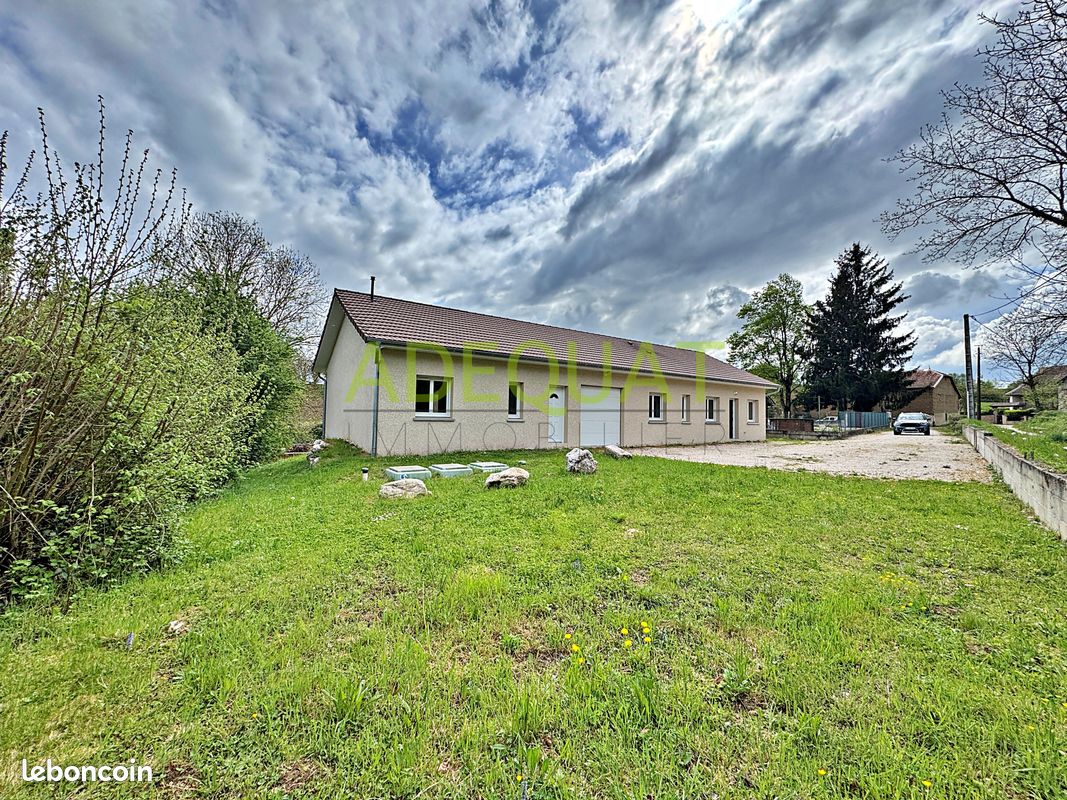 5 Schlafzimmer Haus in La Tour-du-Pin, France, Nr. 339239