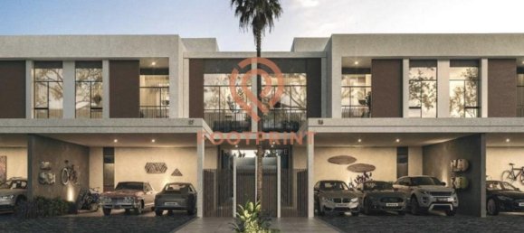 5 bedrooms Villa in Dubai, UAE No. 24128 3