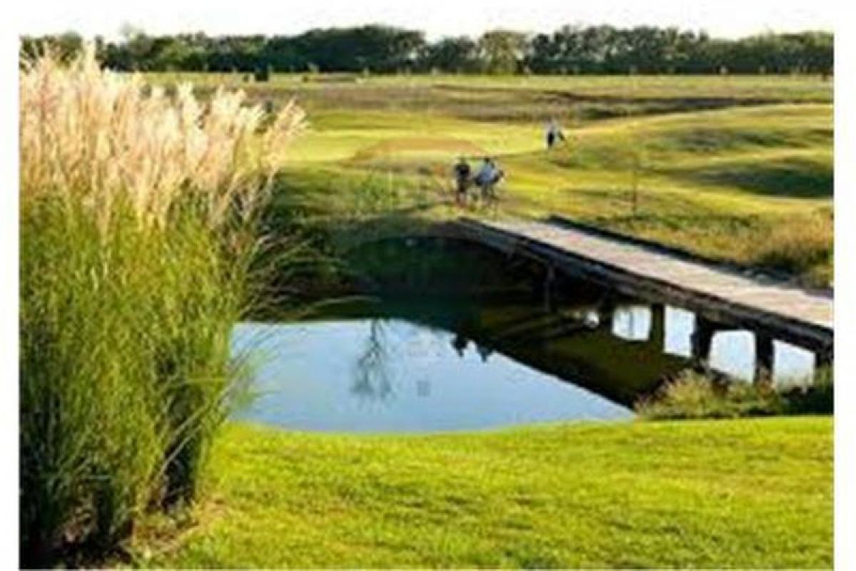  قطعة أرض في Pilar, Argentina رقم 34517