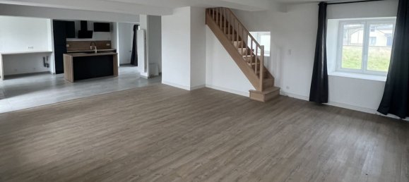 4 bedrooms House in Le Theil-de-Bretagne, France No. 203025 2