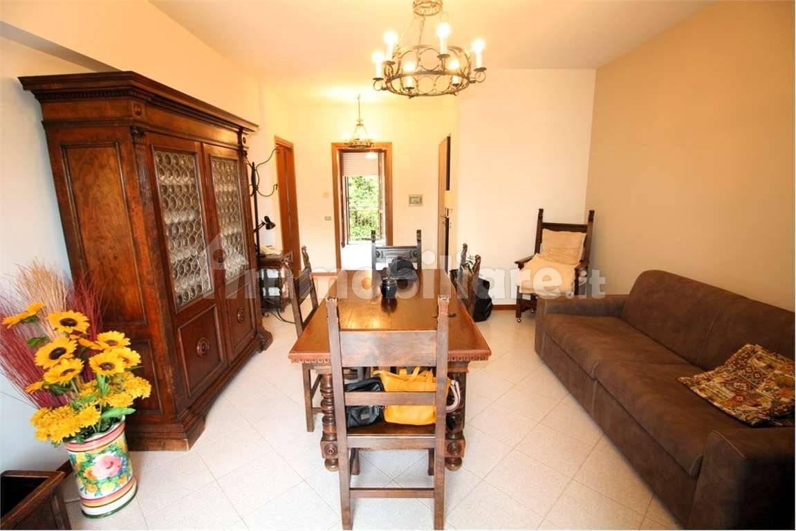 2 bedrooms Apartment in Maranello, Italy No. 323000