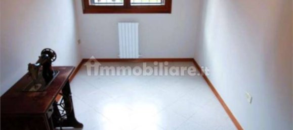2 bedrooms Apartment in Maranello, Italy No. 323000 9
