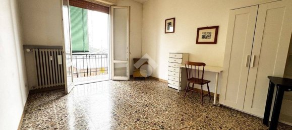 2 bedrooms Apartment in Reggio Emilia, Italy No. 380497 2