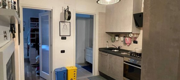 Apartamento de 2 habitaciónes en Genoa, Italy No. 39491 11