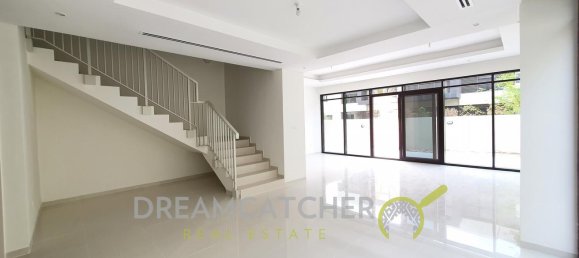 4 bedrooms Townhouse in Dubai, UAE No. 1702 6