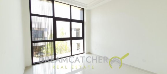 4 bedrooms Townhouse in Dubai, UAE No. 1702 10