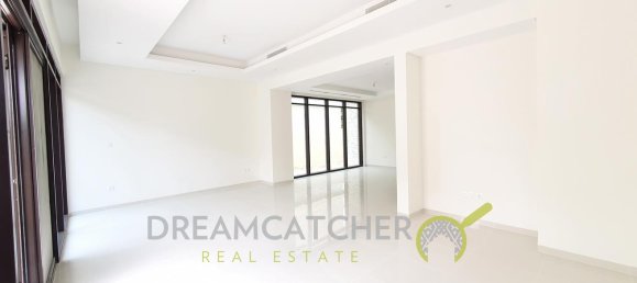 4 bedrooms Townhouse in Dubai, UAE No. 1702 2