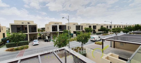 4 bedrooms Townhouse in Dubai, UAE No. 1702 13