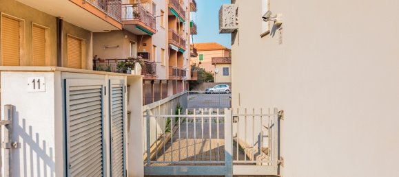 Квартира с 3 комнатами в Диано Марина, Италия № 112765 14