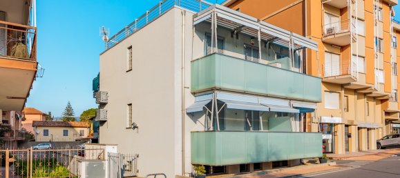 Квартира с 3 комнатами в Диано Марина, Италия № 112765 15