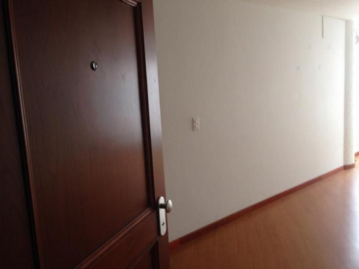 3 bedrooms House in Bogota, Colombia No. 11459