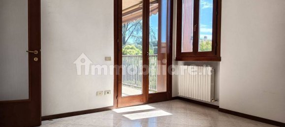 2 Schlafzimmer Wohnung in Paderno d'Adda, Italy, Nr. 318248 10