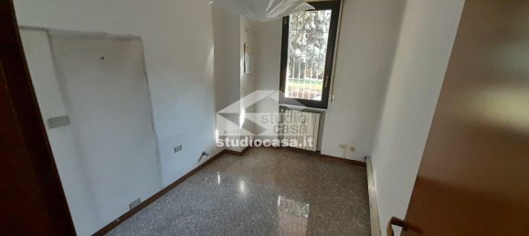 Apartamento de 4 dormitorios en Rho, Italy No. 365004 15