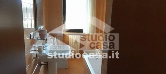 Apartamento de 4 dormitorios en Rho, Italy No. 365004 18
