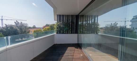 3 bedrooms Apartment in Porto, Portugal No. 132204 3