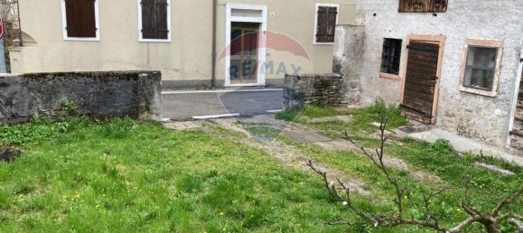 2 rooms House in Alpago, Italy No. 120848 3