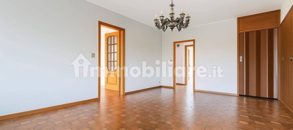 2 bedrooms Apartment in Alba, Italy No. 351800 7