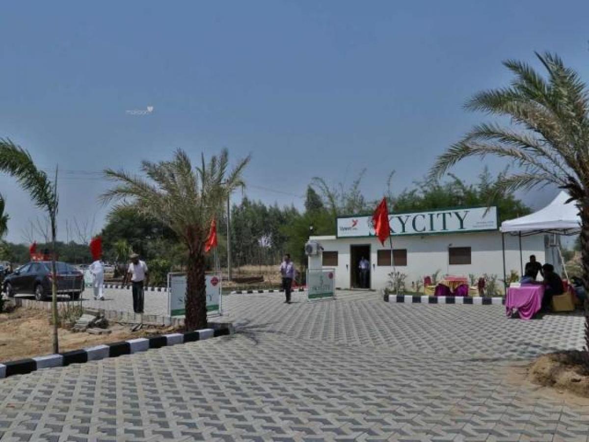  Land in Chandigarh, India No. 36672