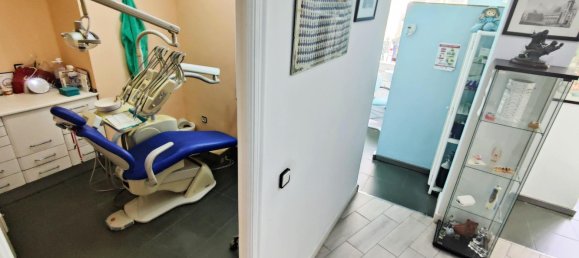 Gewerbliche Immobilie in Cadiz, Spain 130m², Nr. 187010 35