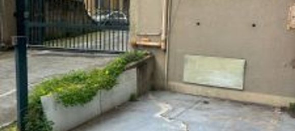 3 rooms Apartment in Genoa, Italy No. 35864 3