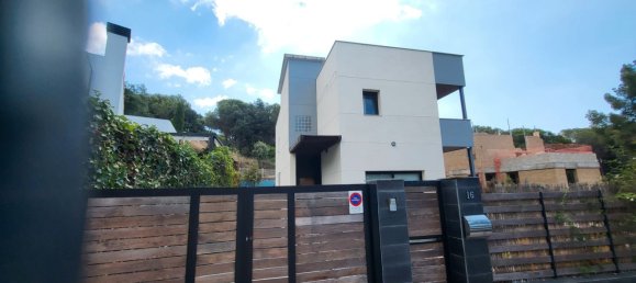 4 bedrooms House in Sant Pol de Mar, Spain No. 152454 13