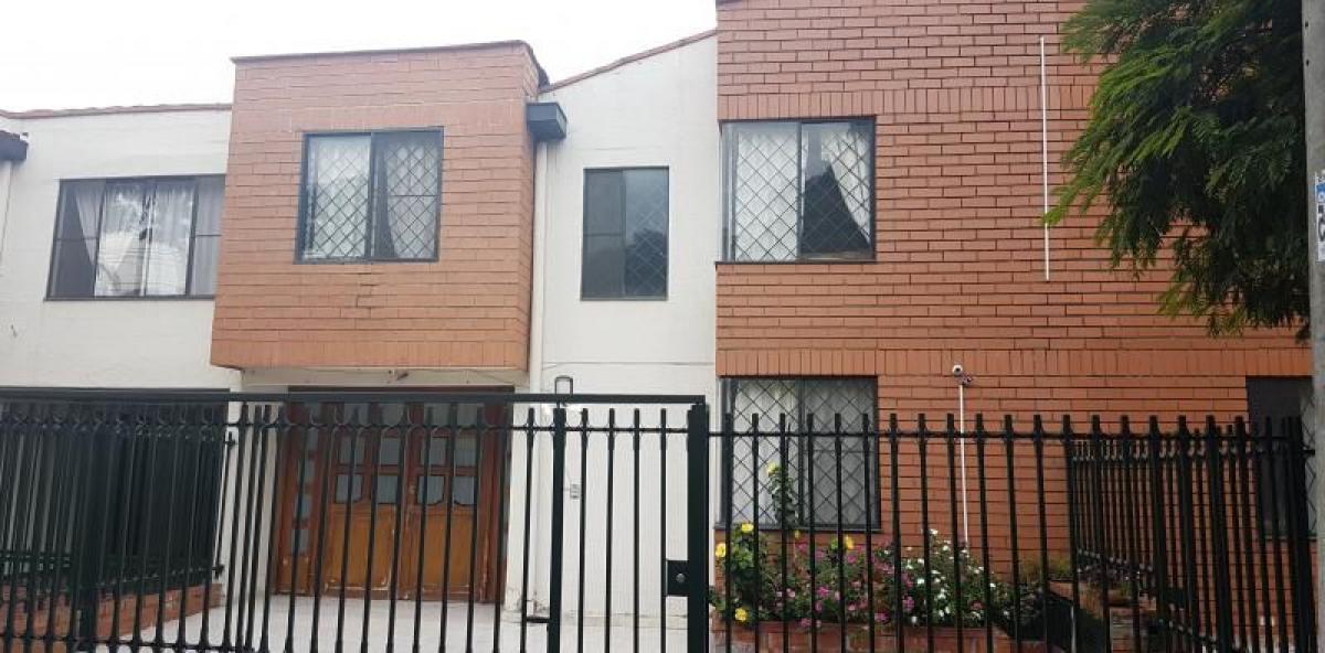 3 bedrooms House in Valle del Cauca, Colombia No. 7489