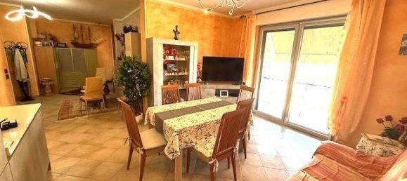 5-salle Appartement à Strevi, Italy No. 35402 6