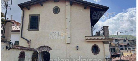 9 rooms Apartment in Monte Porzio Catone, Italy No. 15201 73