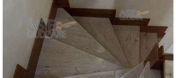 9 rooms Apartment in Monte Porzio Catone, Italy No. 15201 77