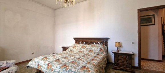 4-Zimmer Wohnung in Viterbo, Italy, Nr. 38746 5