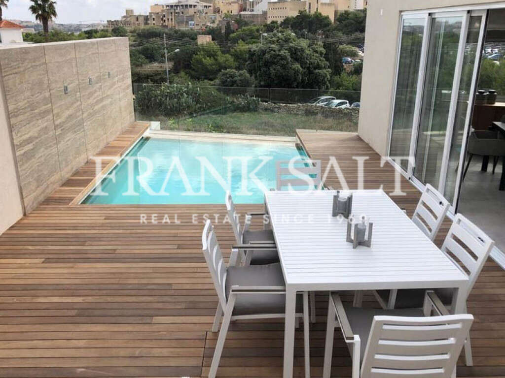 Villa de 3 dormitorios en Kappara, Malta No. 9748