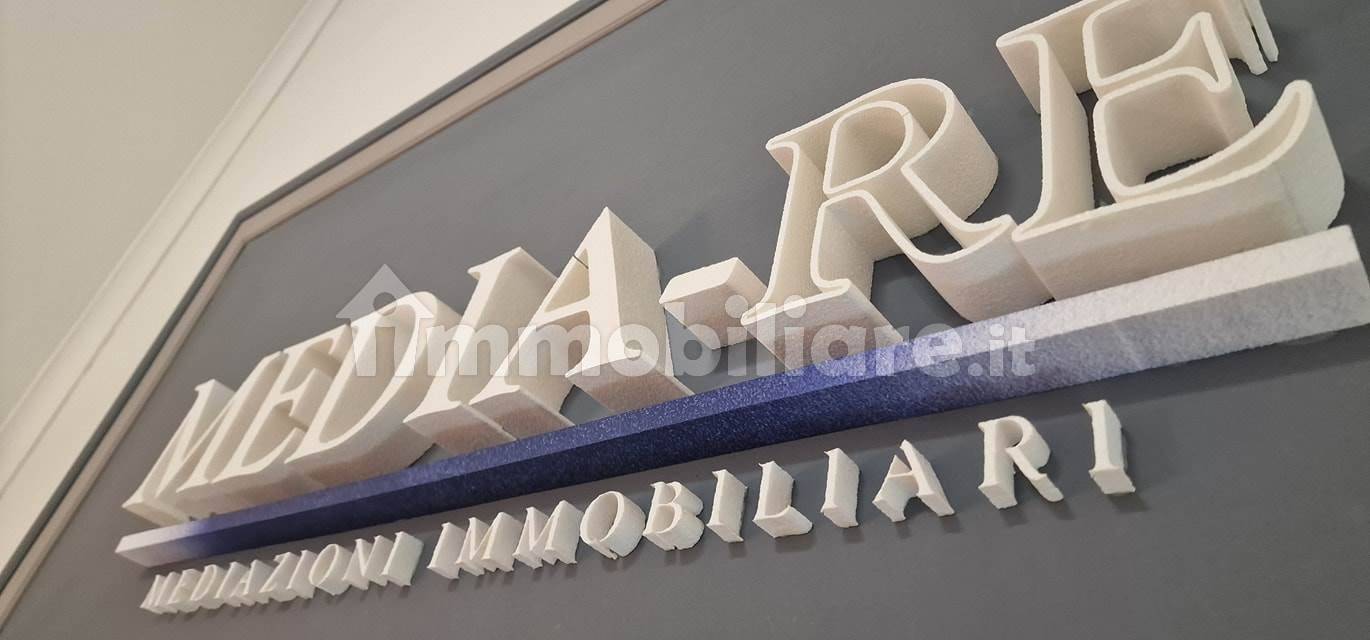 5 bedrooms Villa in Terni, Italy No. 305864