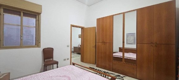 3 Schlafzimmer Wohnung in Vittoria, Italy, Nr. 50326 8