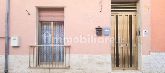 3 Schlafzimmer Wohnung in Vittoria, Italy, Nr. 50326 33