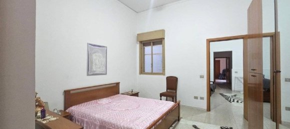 3 Schlafzimmer Wohnung in Vittoria, Italy, Nr. 50326 5