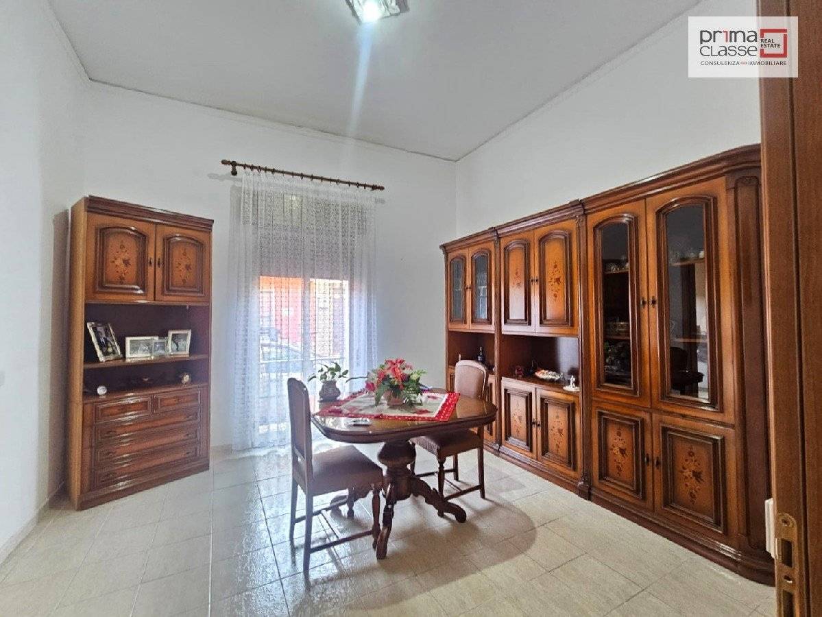 3 Schlafzimmer Wohnung in Vittoria, Italy, Nr. 50326