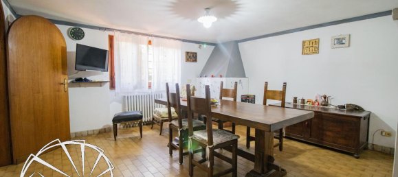 Вилла с 6 комнатами в Прато, Италия № 25243 11