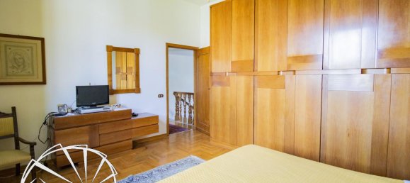 Вилла с 6 комнатами в Прато, Италия № 25243 23