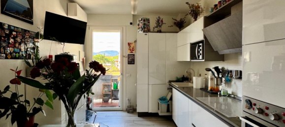 2 Schlafzimmer Wohnung in Florence, Italy, Nr. 367350 9