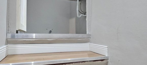 6 rooms Apartment in Genoa, Italy No. 39207 39