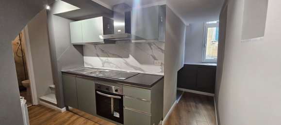 6 rooms Apartment in Genoa, Italy No. 39207 16