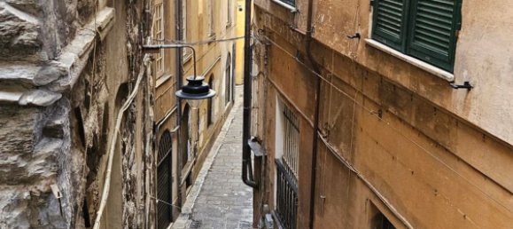 6 rooms Apartment in Genoa, Italy No. 39207 27