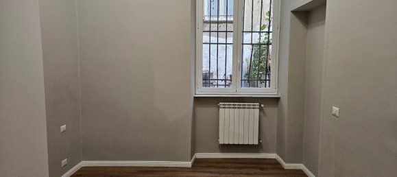 6 rooms Apartment in Genoa, Italy No. 39207 9